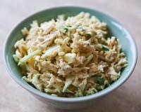 Salata de telina cu migdale si stafide